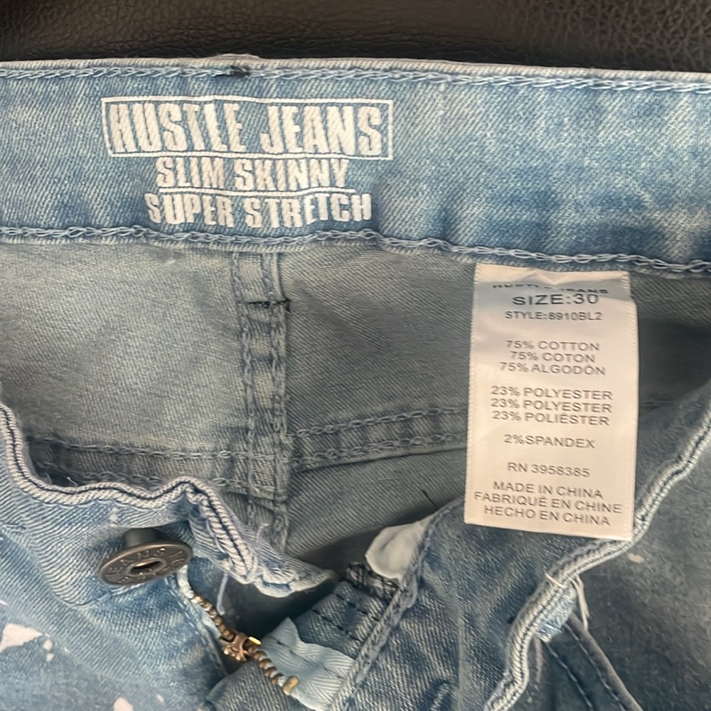 Jeans - Picture 2 of 3